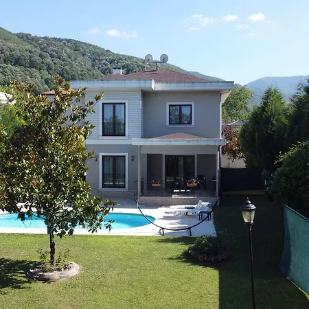 Guzel Evler Family Sapanca