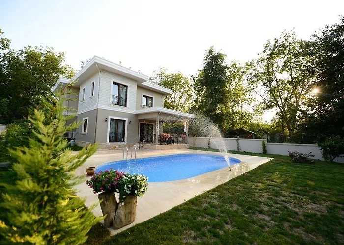 Guzel Evler Family Sapanca