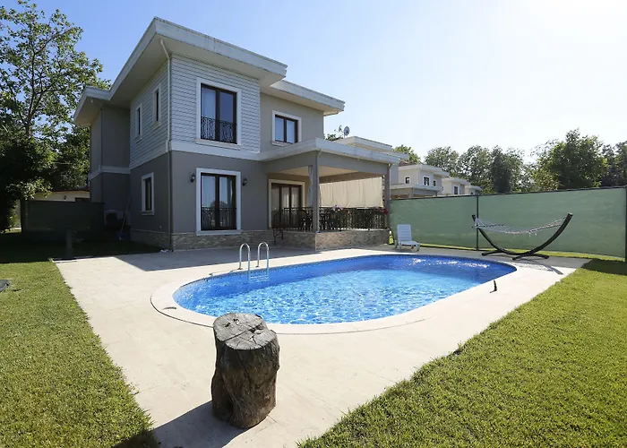 Guzel Evler Family Sapanca